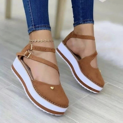 LM | Chic platform wedge sandals