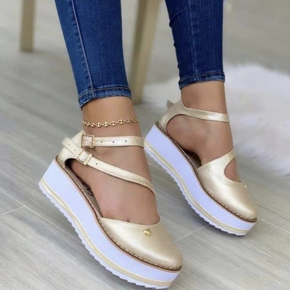 LM | Chic platform wedge sandals