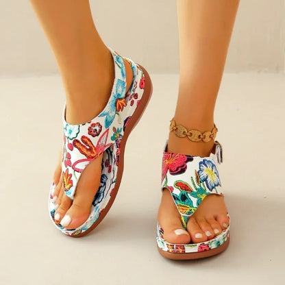 LM | Boho sandals with floral pattern and toe strap